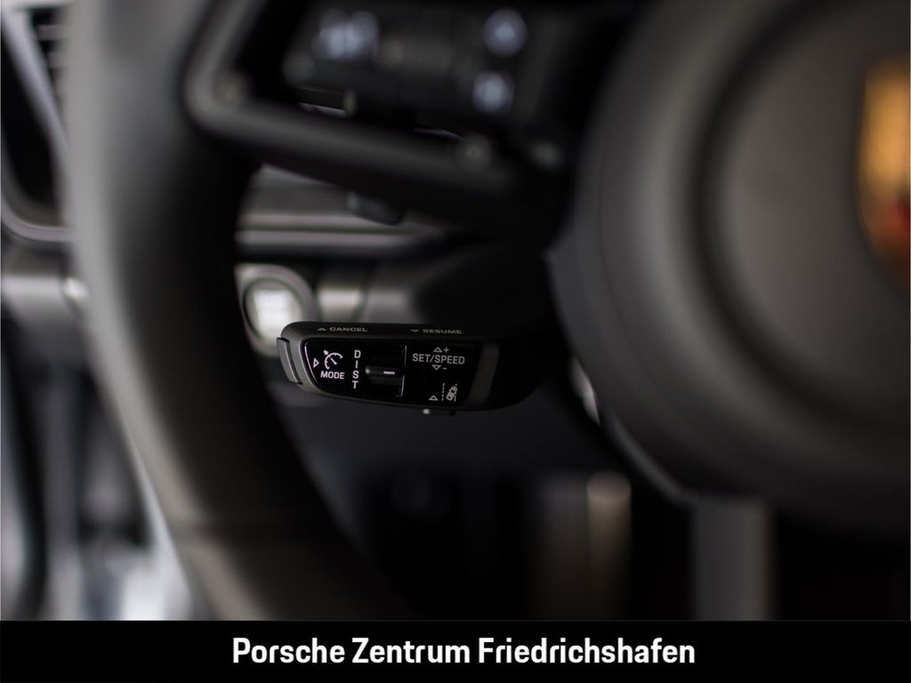 Porsche 992 2025