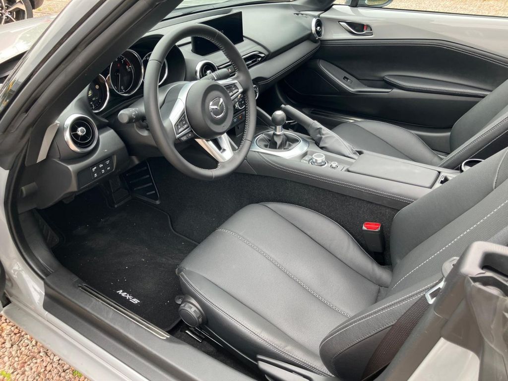 Mazda MX-5 2025