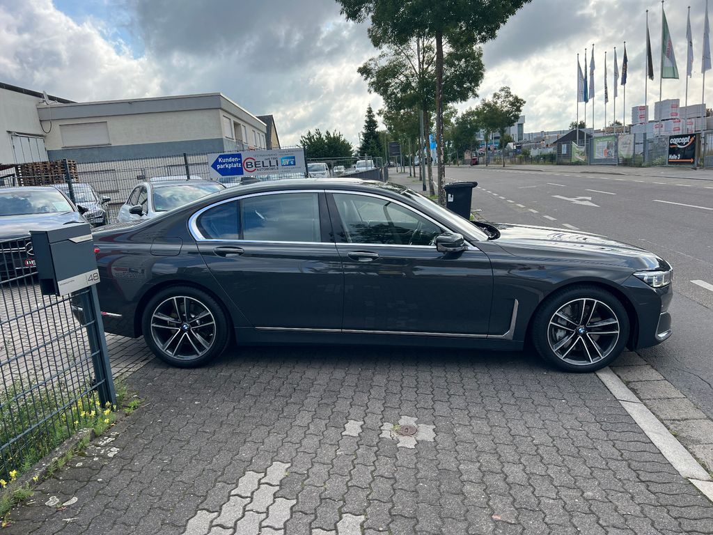 BMW 750 2019