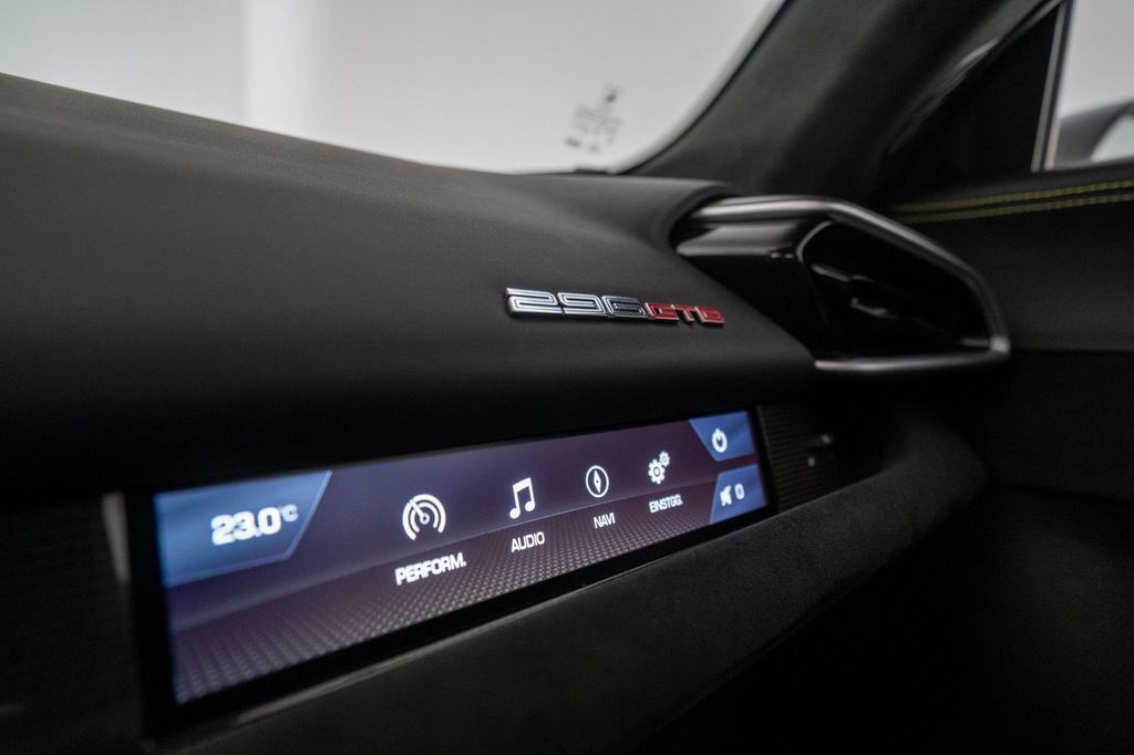 Ferrari 296 GTB 2024