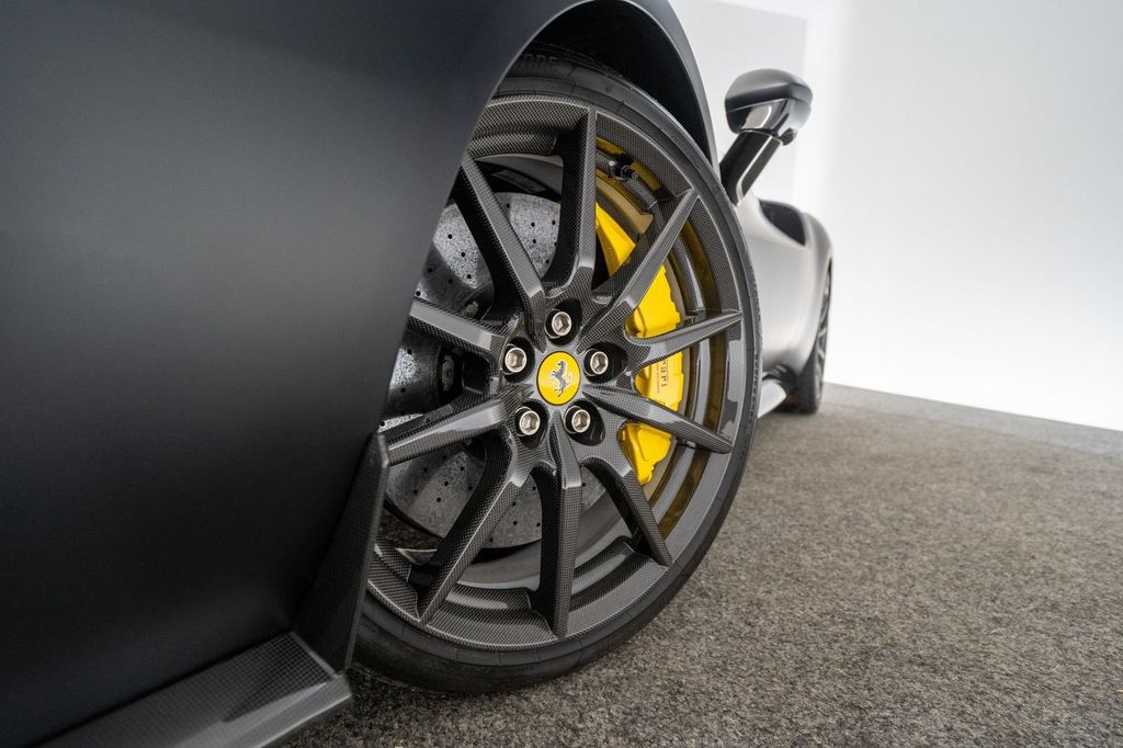 Ferrari 296 GTB 2024