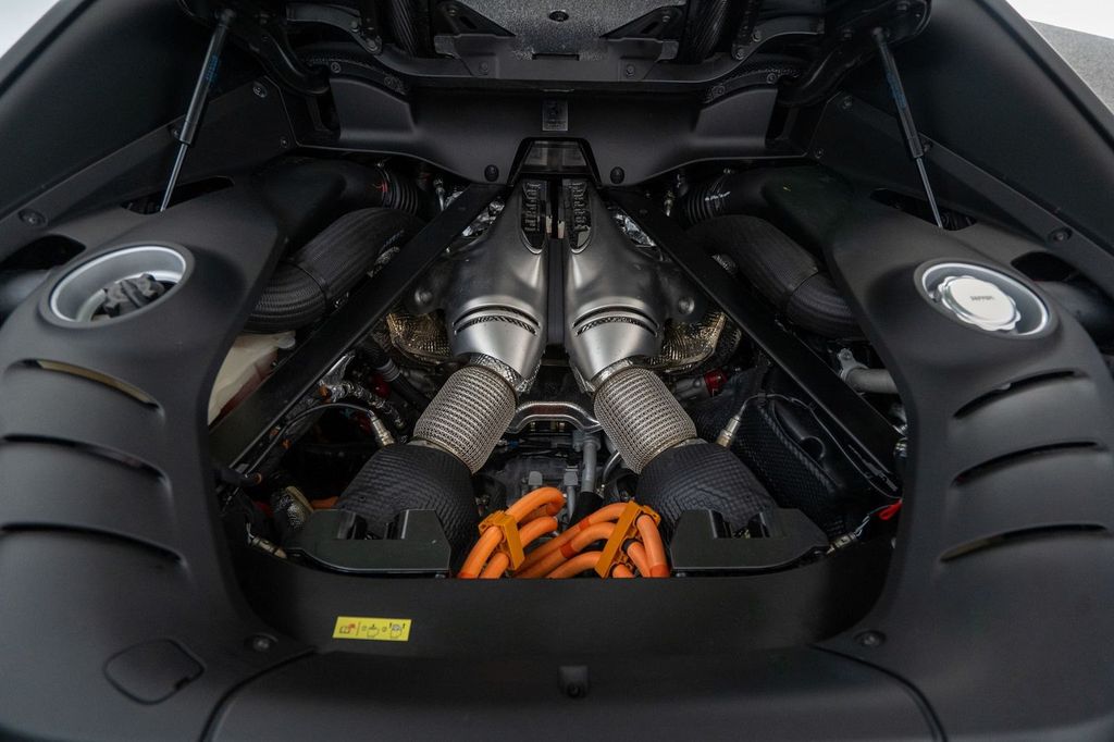 Ferrari 296 GTB 2024