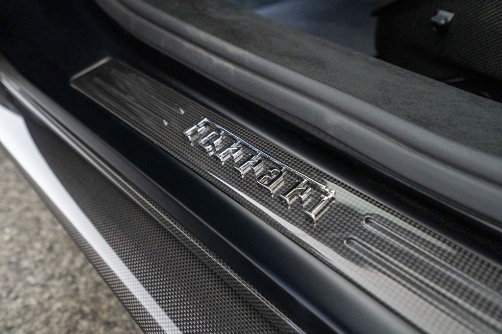 Ferrari 296 GTB 2024