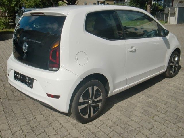 Volkswagen up! 2019