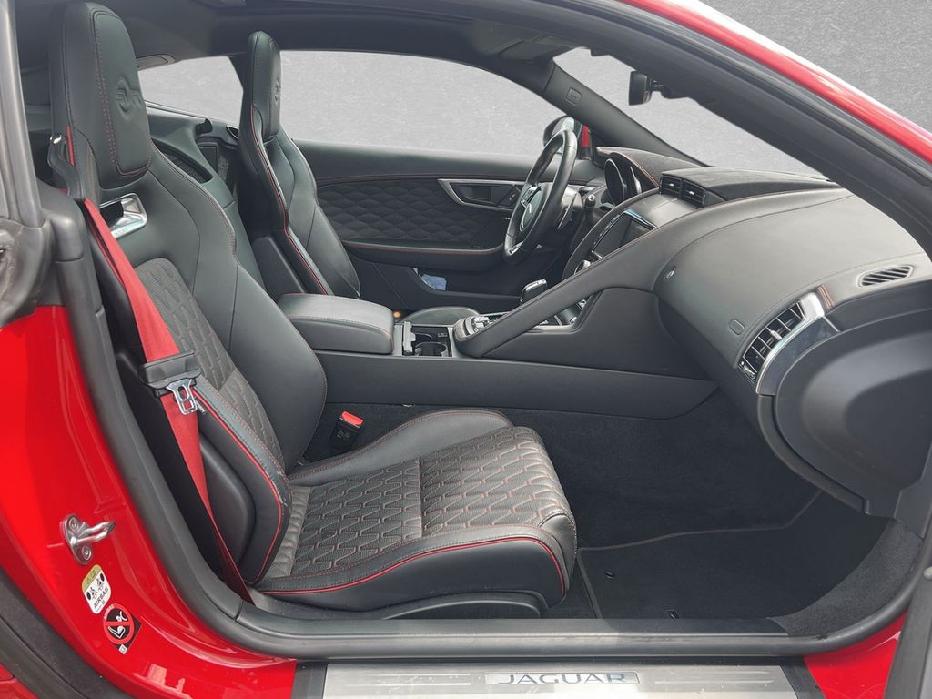 Jaguar F-Type 2019
