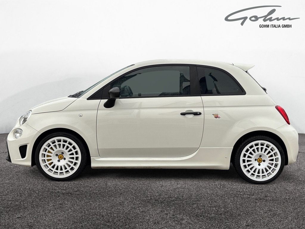 Abarth 695 2024