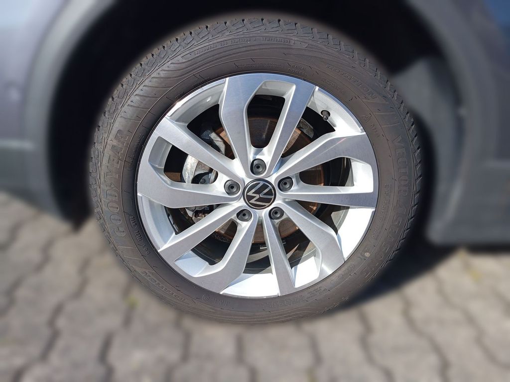 Volkswagen T-Roc 2024