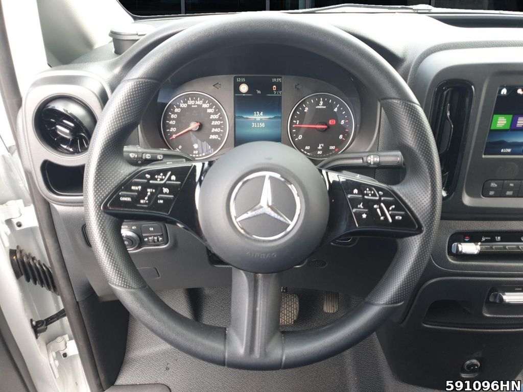 Mercedes-Benz Vito 2024