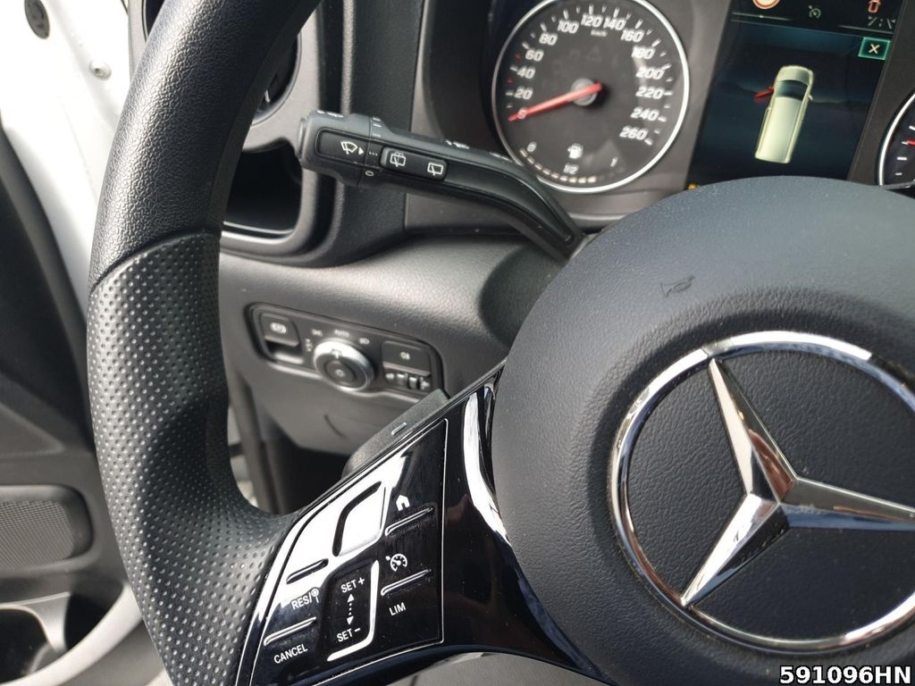 Mercedes-Benz Vito 2024