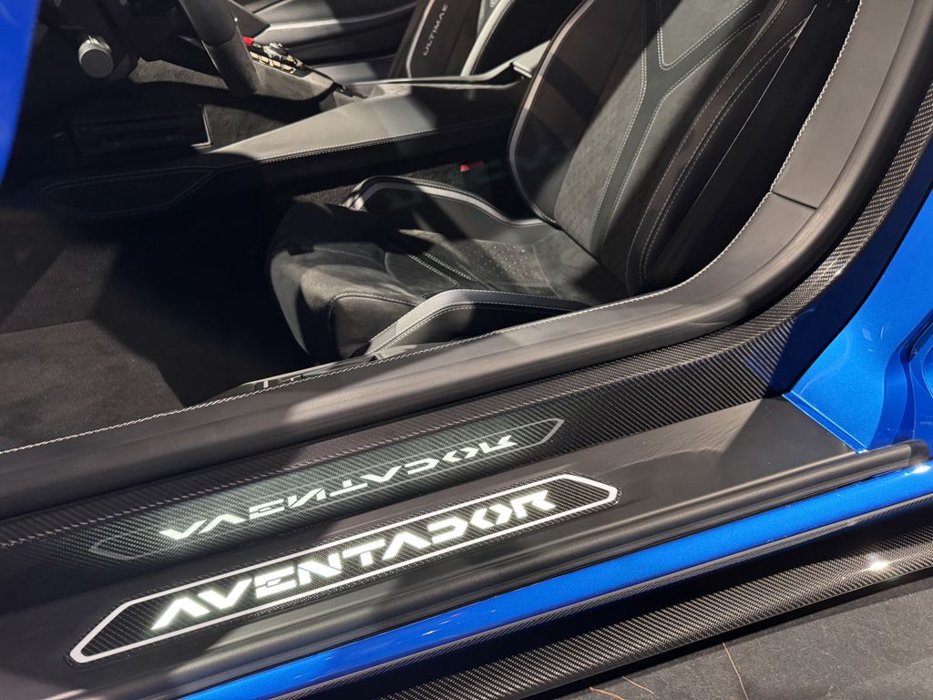 Lamborghini Aventador 2022