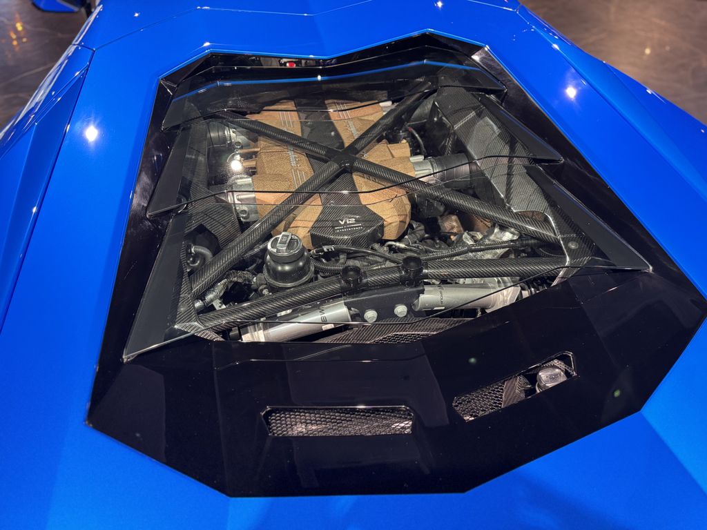 Lamborghini Aventador 2022