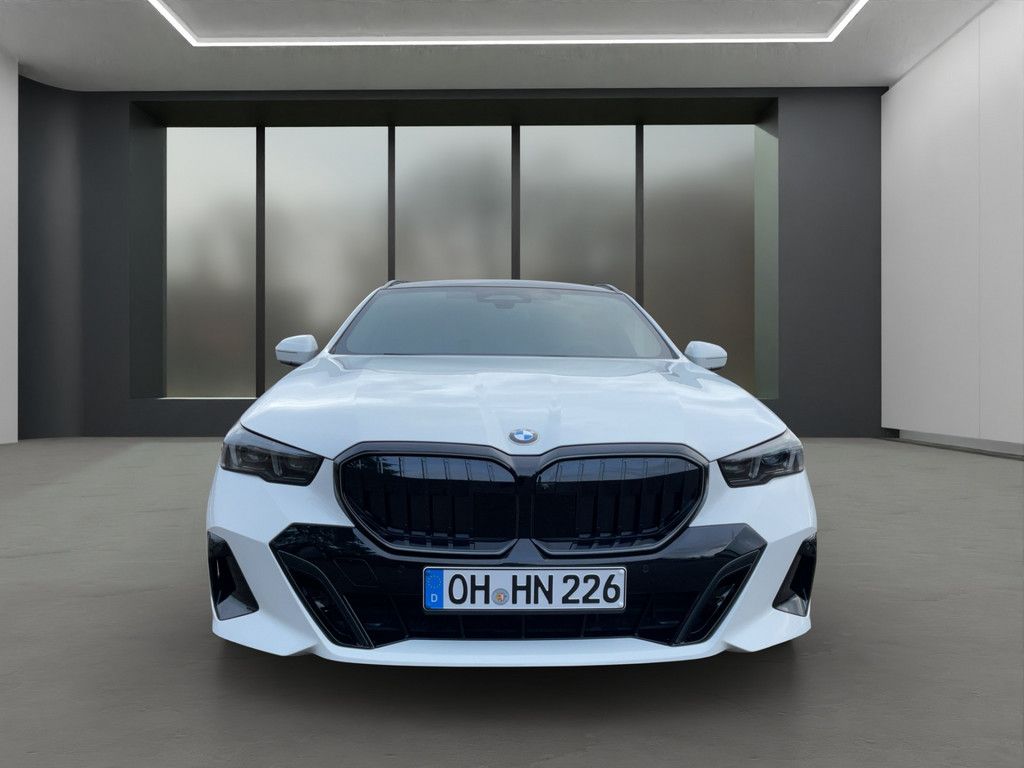 BMW 520 2025