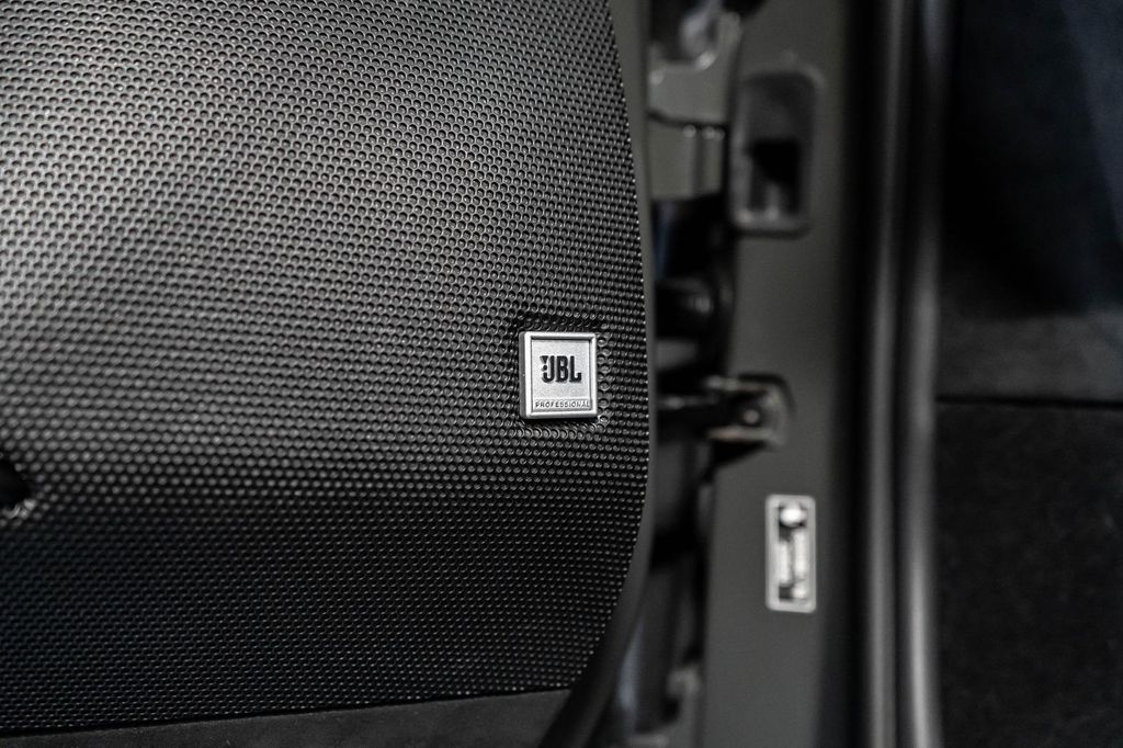 Ferrari 296 GTS 2024