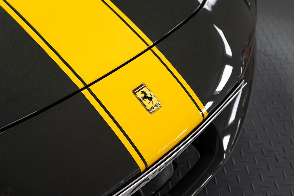 Ferrari 296 GTS 2024