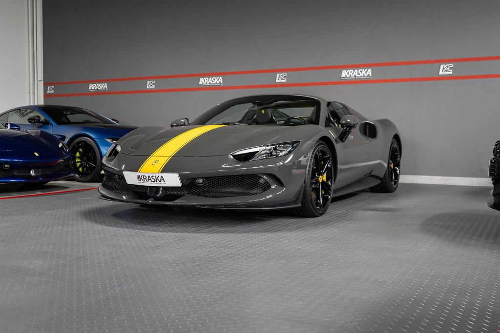 Ferrari 296 GTS 2024