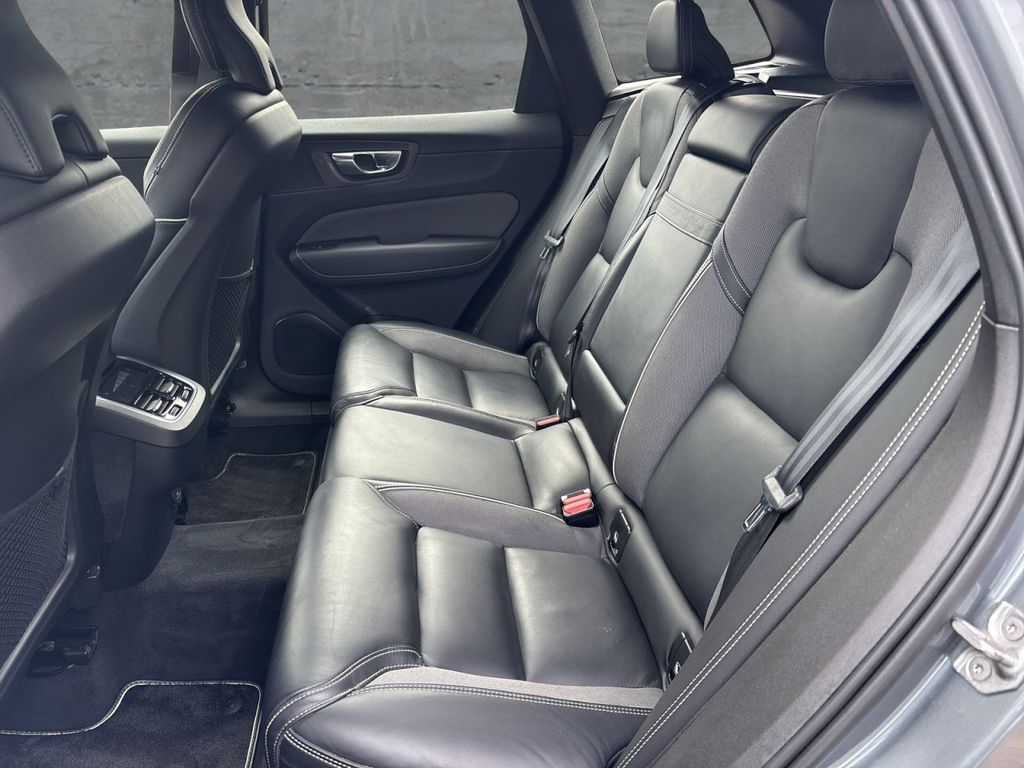 Volvo XC60 2021