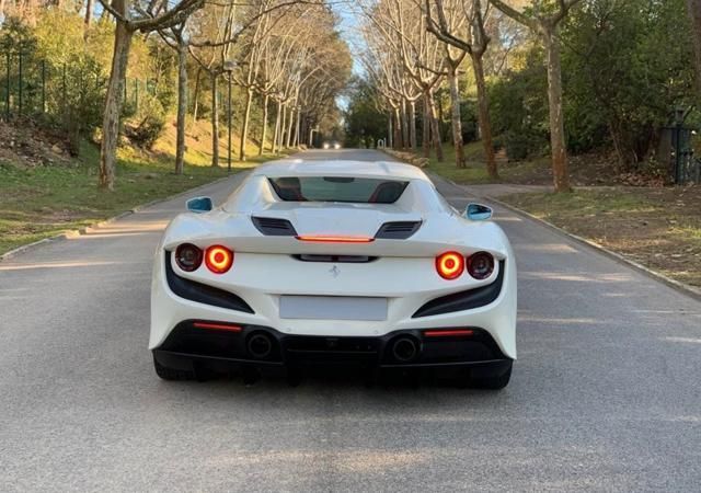 Ferrari F8 2021