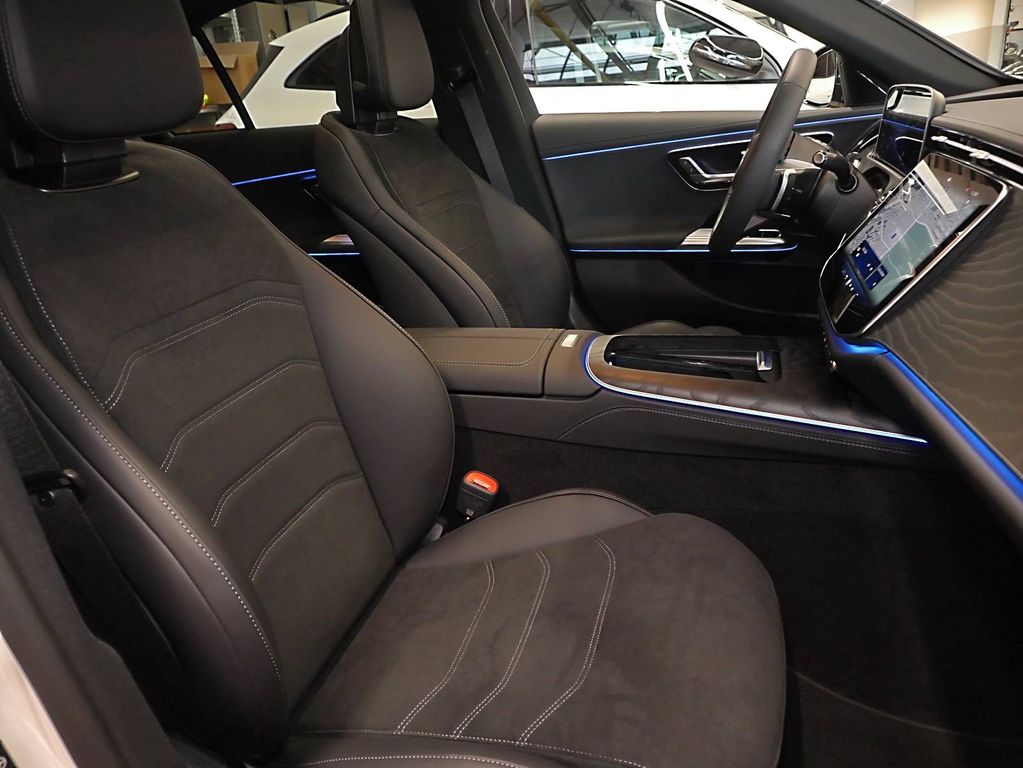 Mercedes-Benz E 200 2025