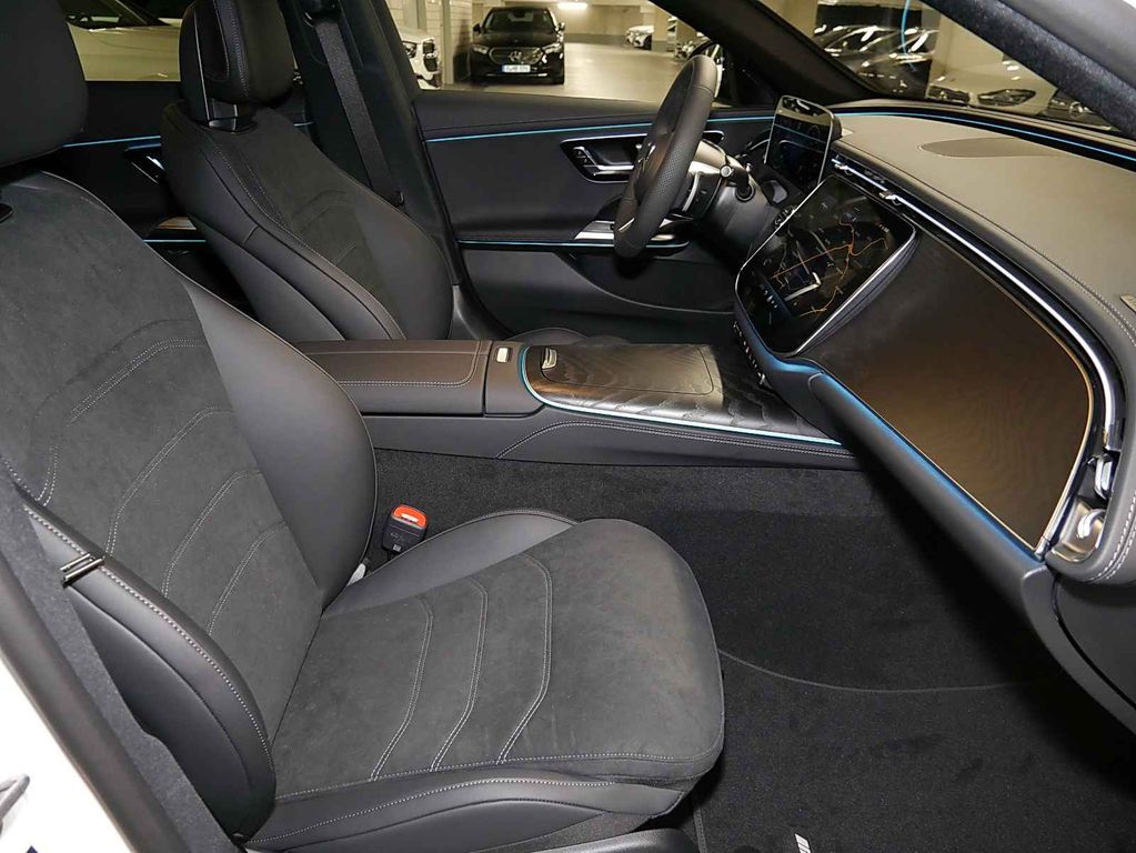 Mercedes-Benz E 200 2025