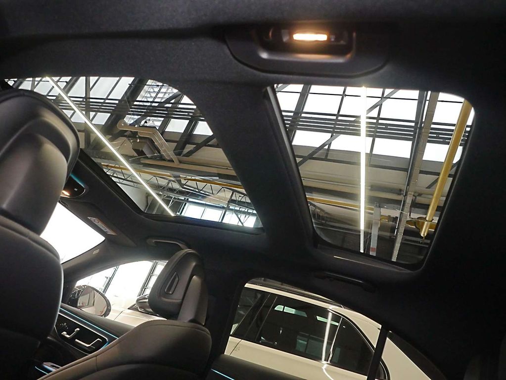 Mercedes-Benz E 200 2025