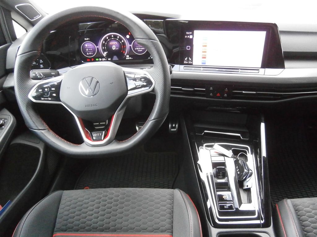 Volkswagen Golf 2023