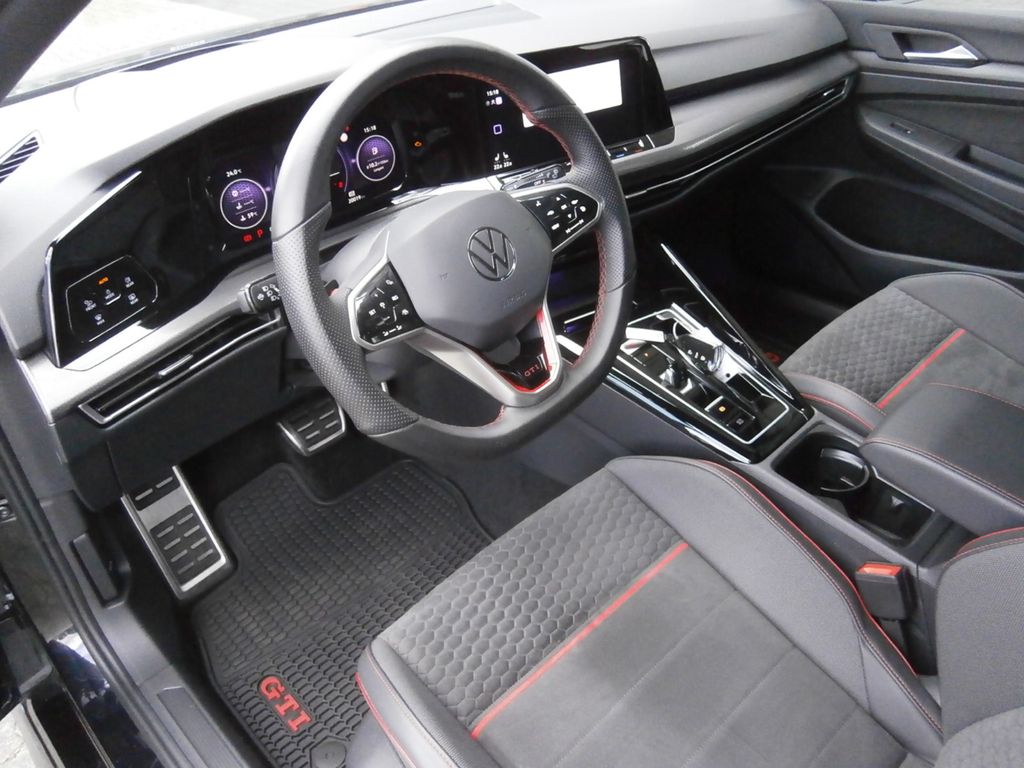 Volkswagen Golf 2023