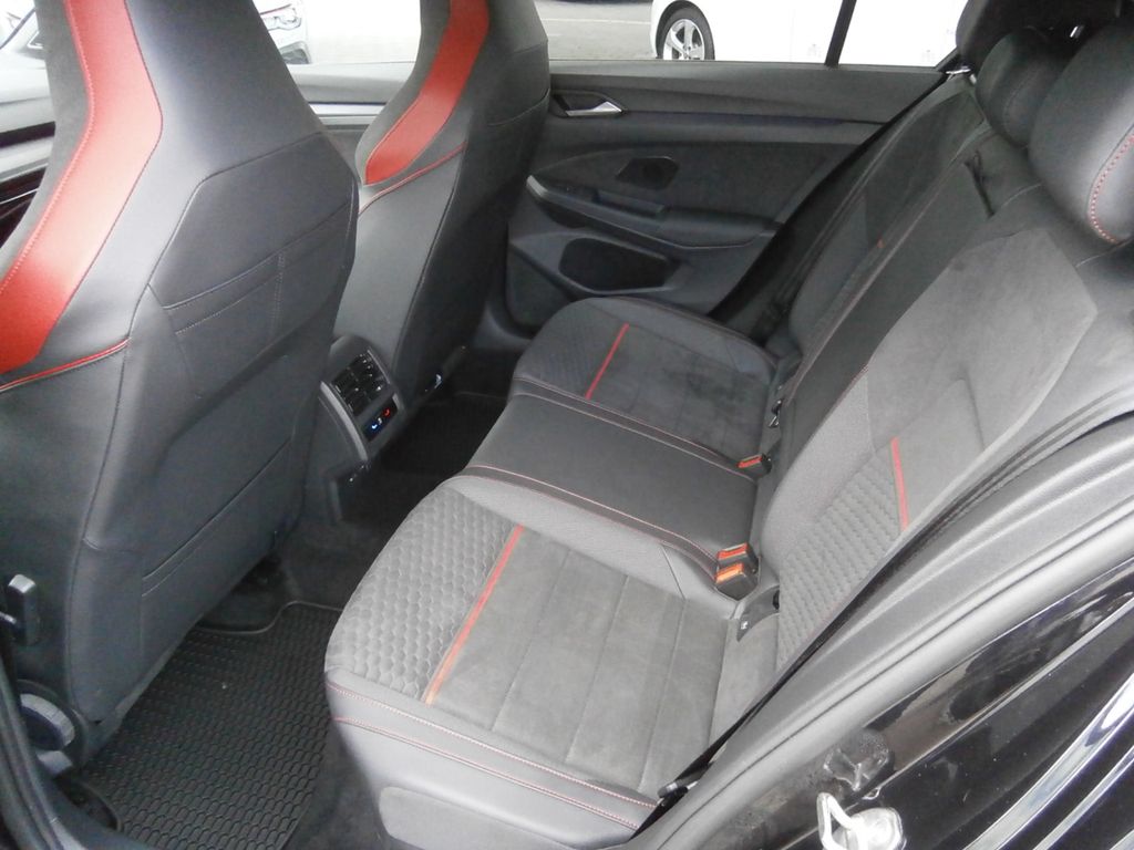 Volkswagen Golf 2023