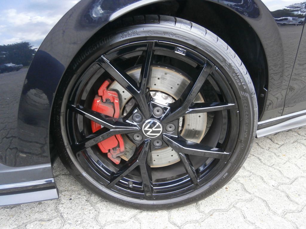 Volkswagen Golf 2023