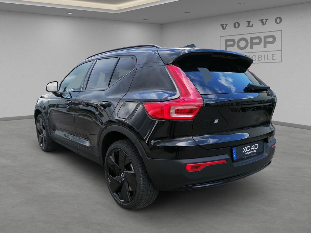 Volvo EX40 2025