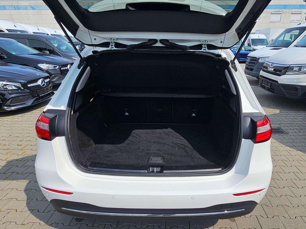 Mercedes-Benz B 180 2021