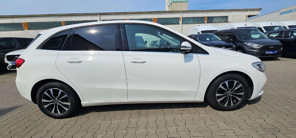 Mercedes-Benz B 180 2021