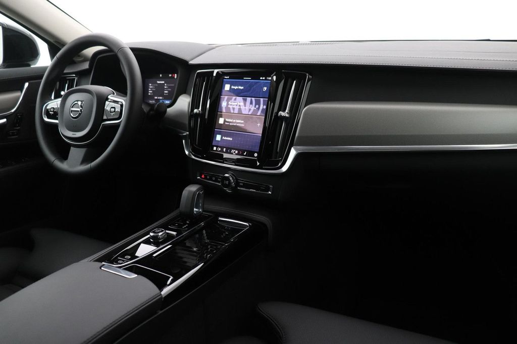 Volvo S90 2024