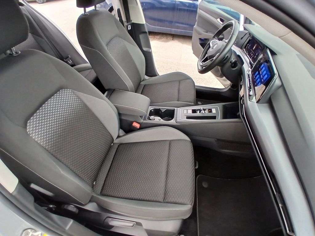 Volkswagen Golf 2021