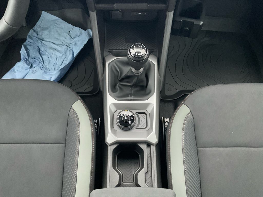Dacia Duster 2025