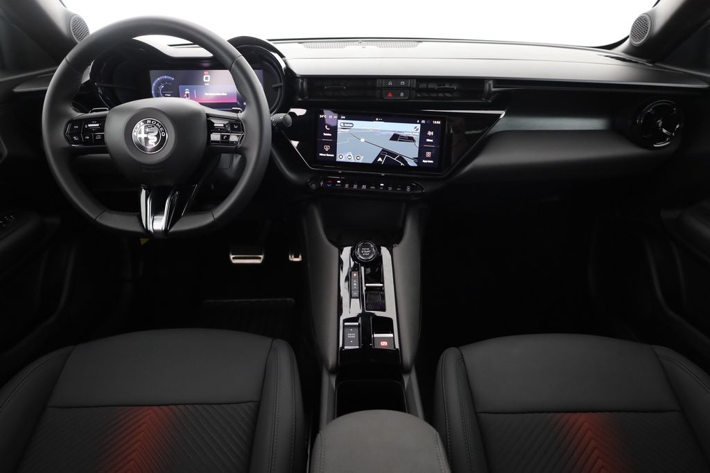 Alfa Romeo Junior 2025