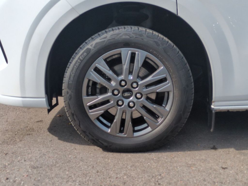 Ford Tourneo Custom 2024