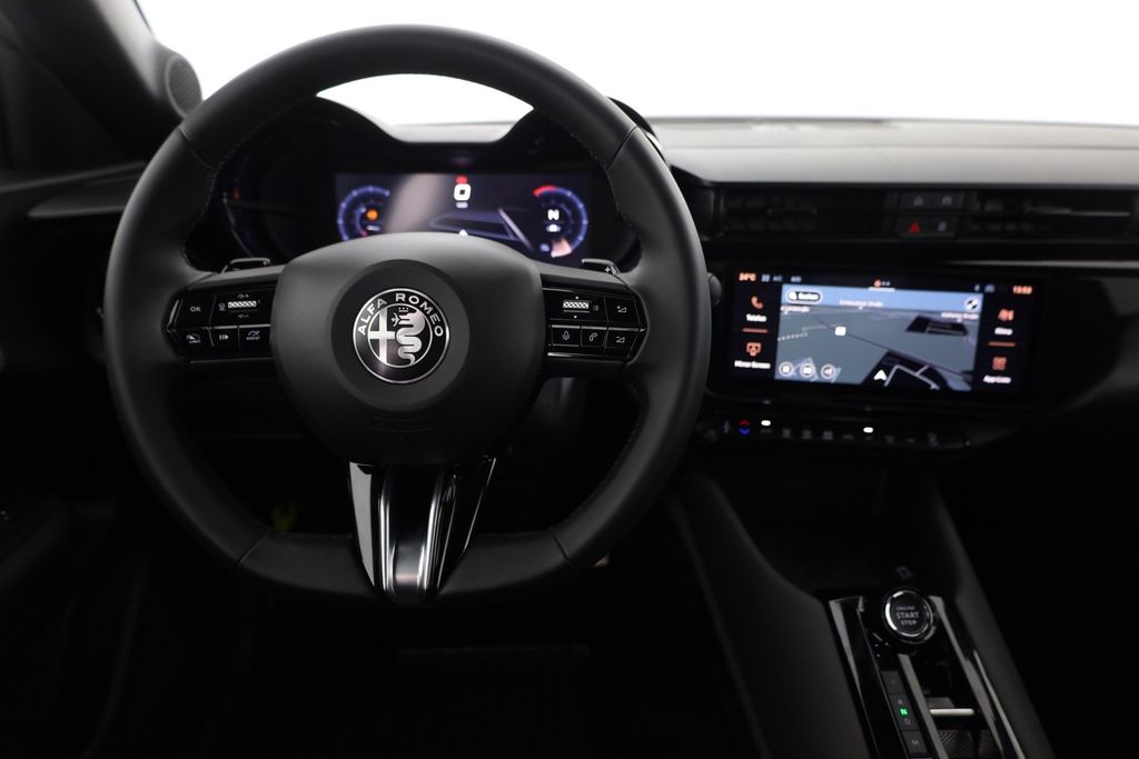 Alfa Romeo Junior 2025