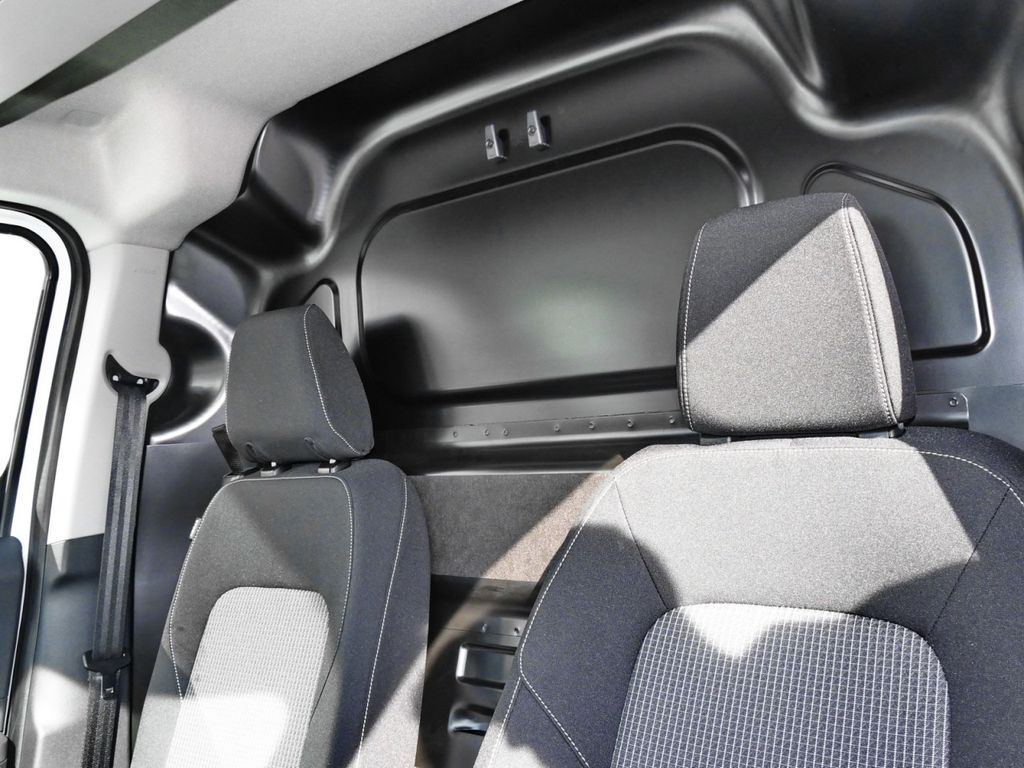 Ford Transit Courier 2025