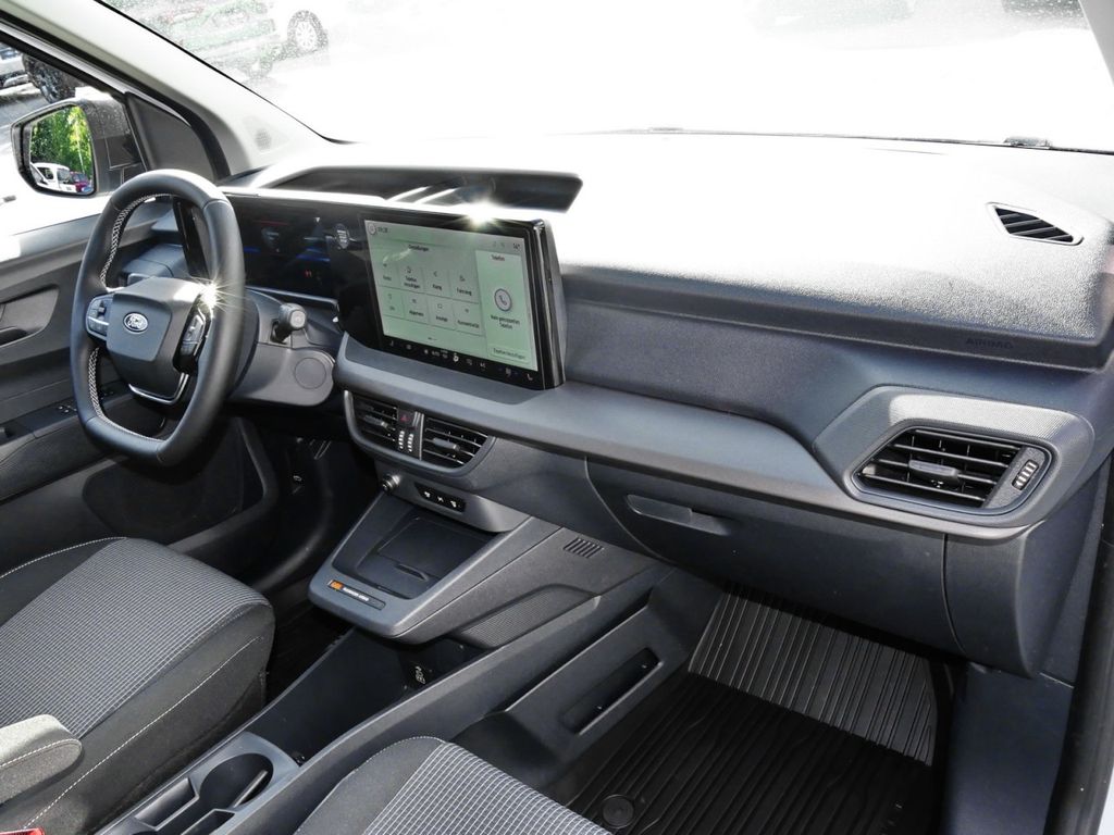 Ford Transit Courier 2025