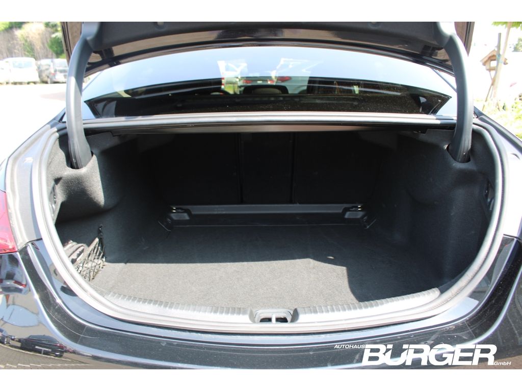 Mercedes-Benz C 200 2024