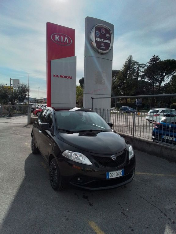 Lancia Ypsilon 2021