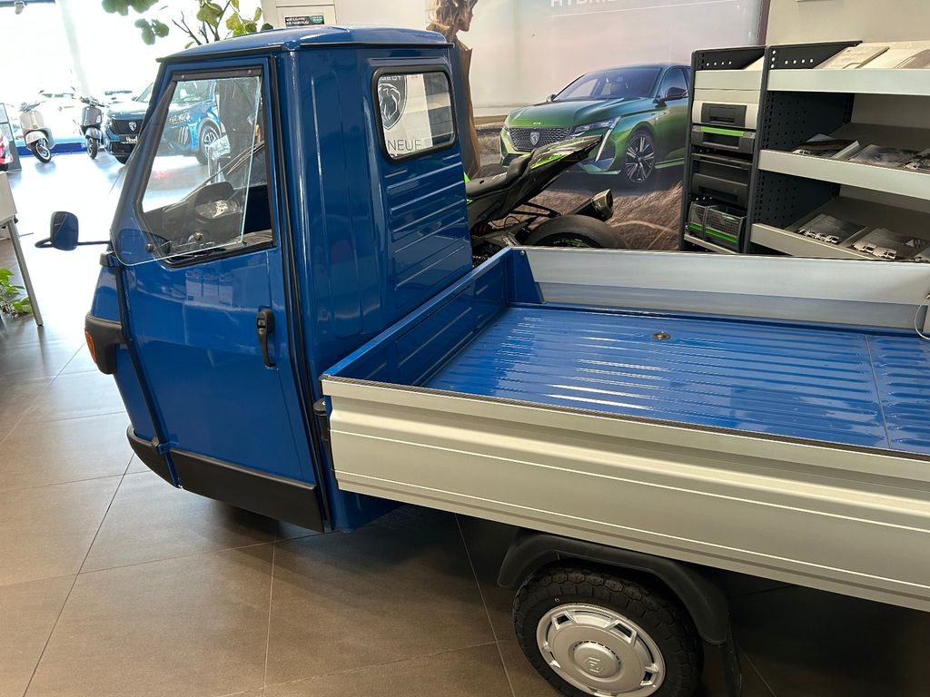 Piaggio APE