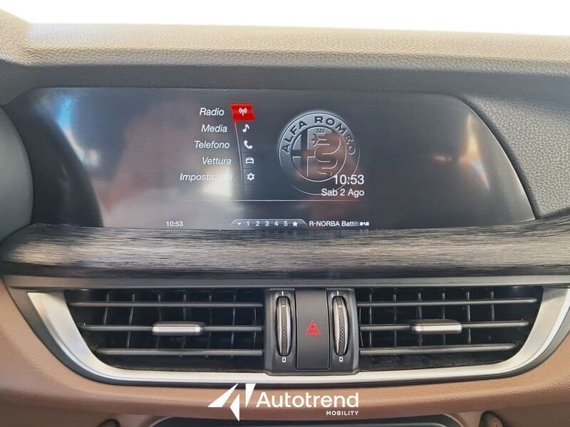 Alfa Romeo Stelvio 2019