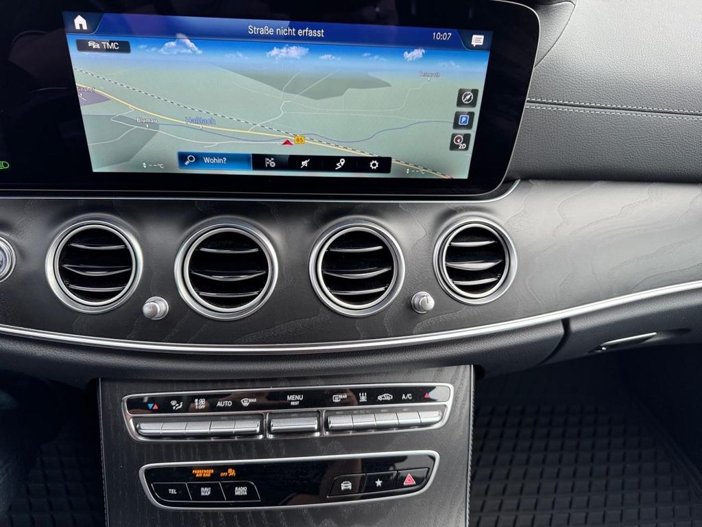 Mercedes-Benz E 300 2022