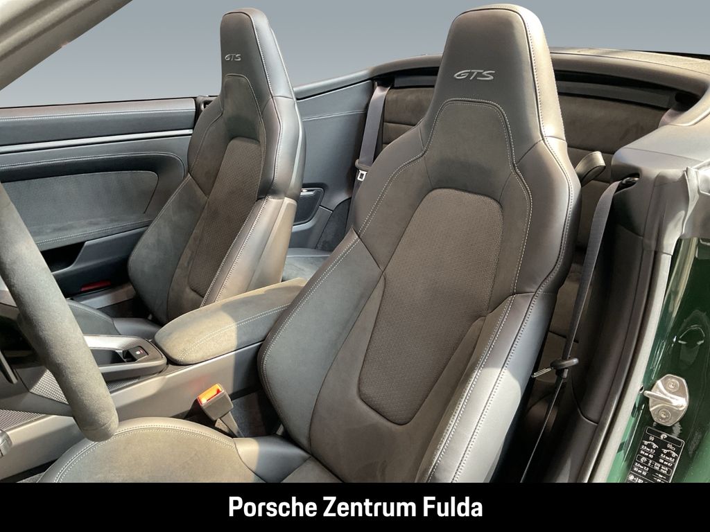 Porsche 992 2025