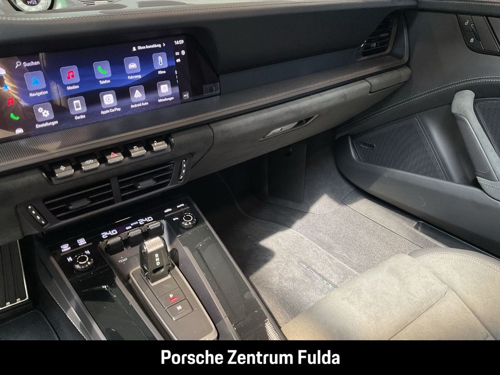 Porsche 992 2025