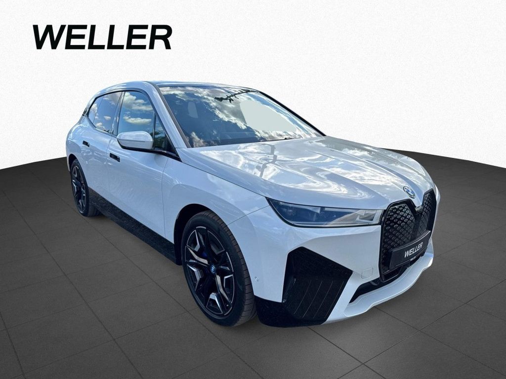 BMW iX 2023