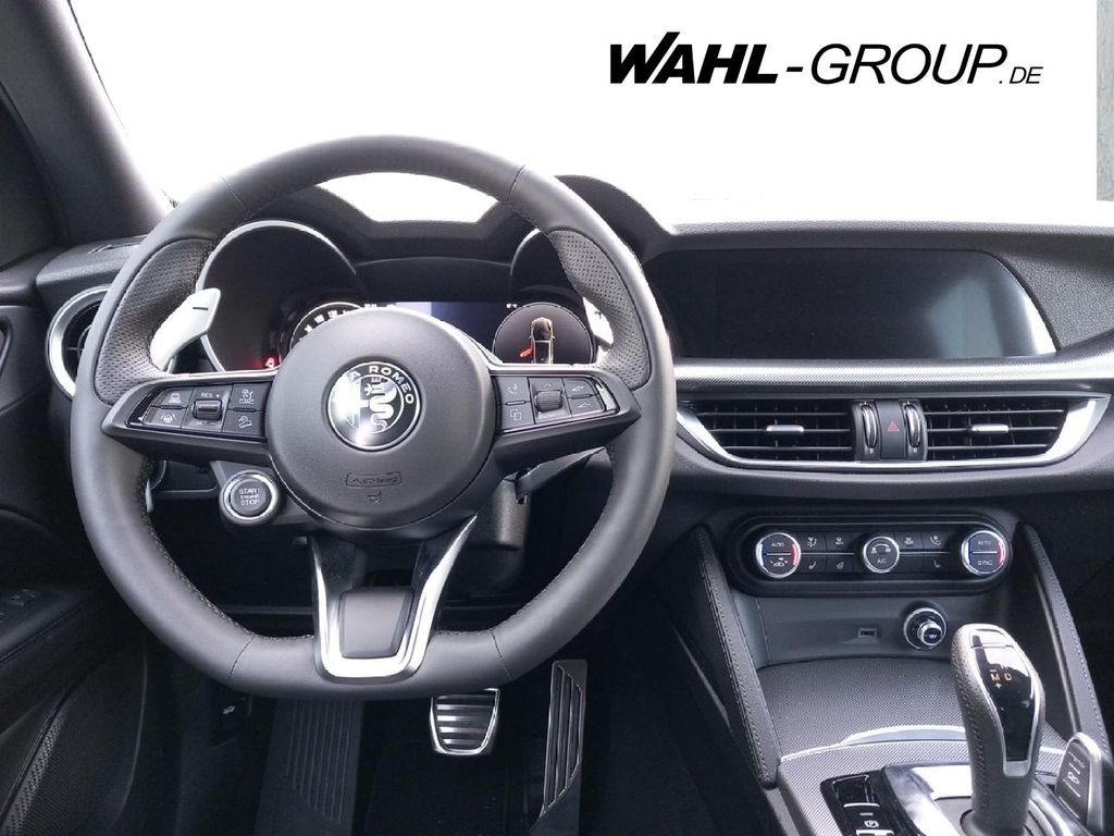 Alfa Romeo Stelvio 2025