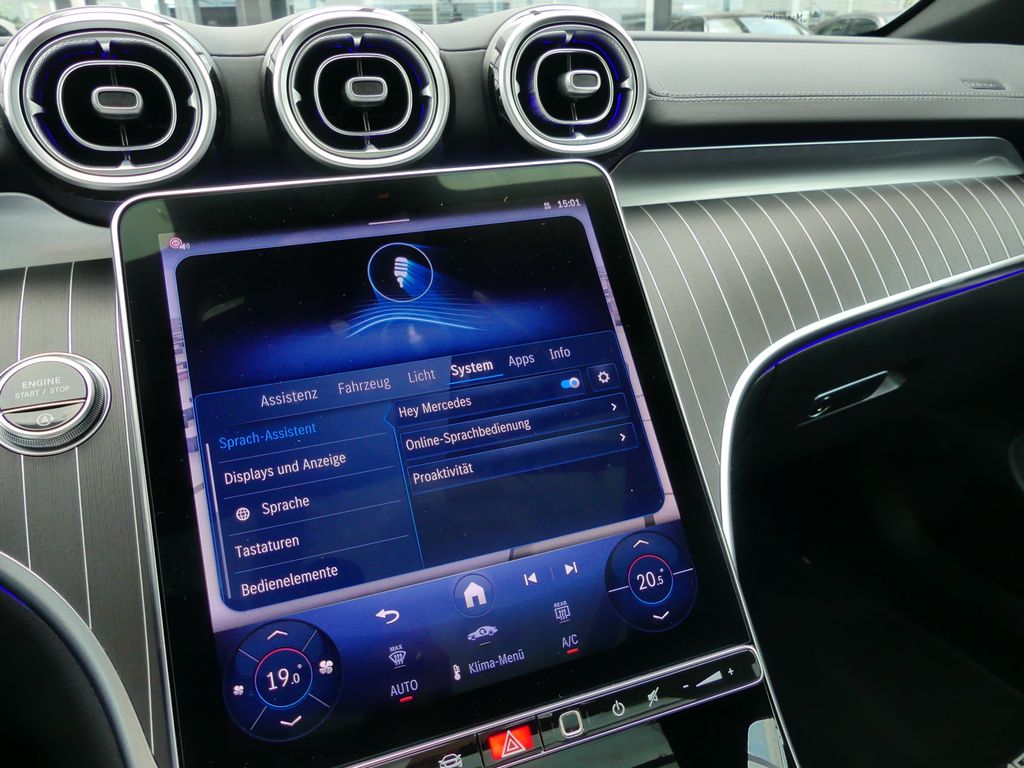 Mercedes-Benz CLE 200 2024