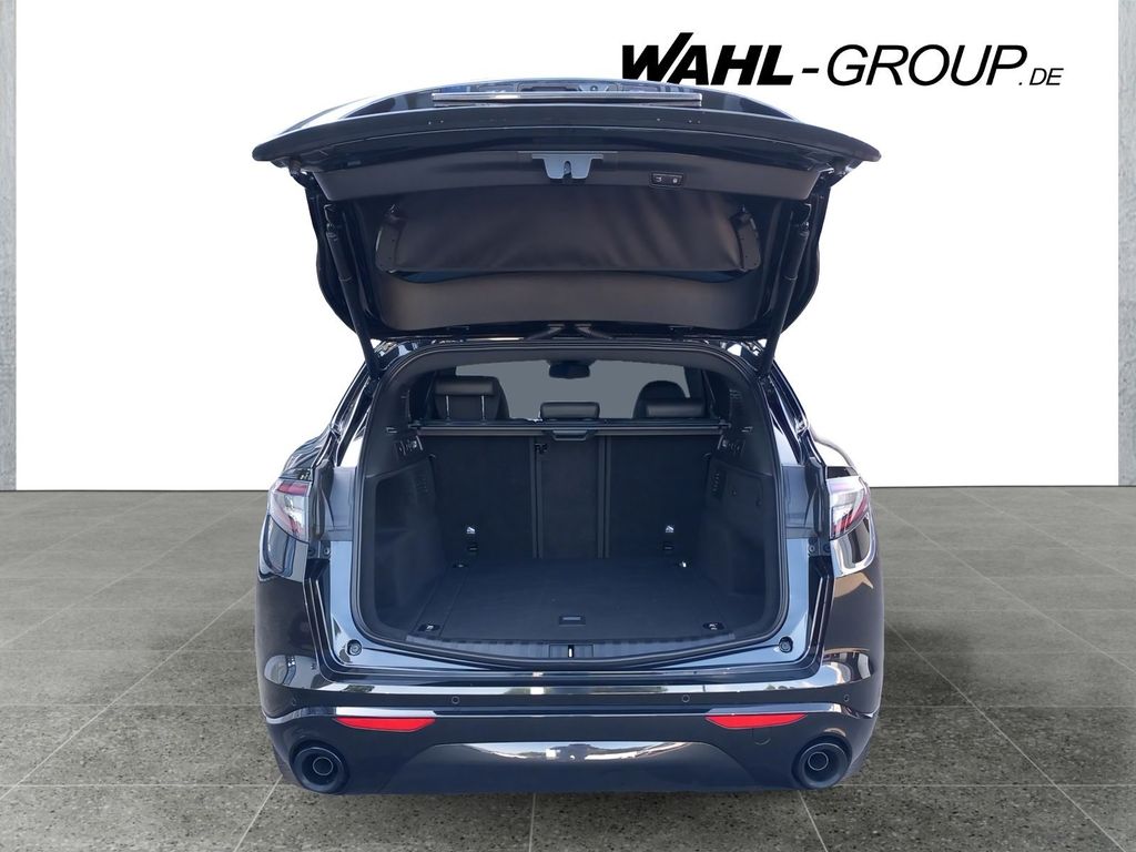 Alfa Romeo Stelvio 2025